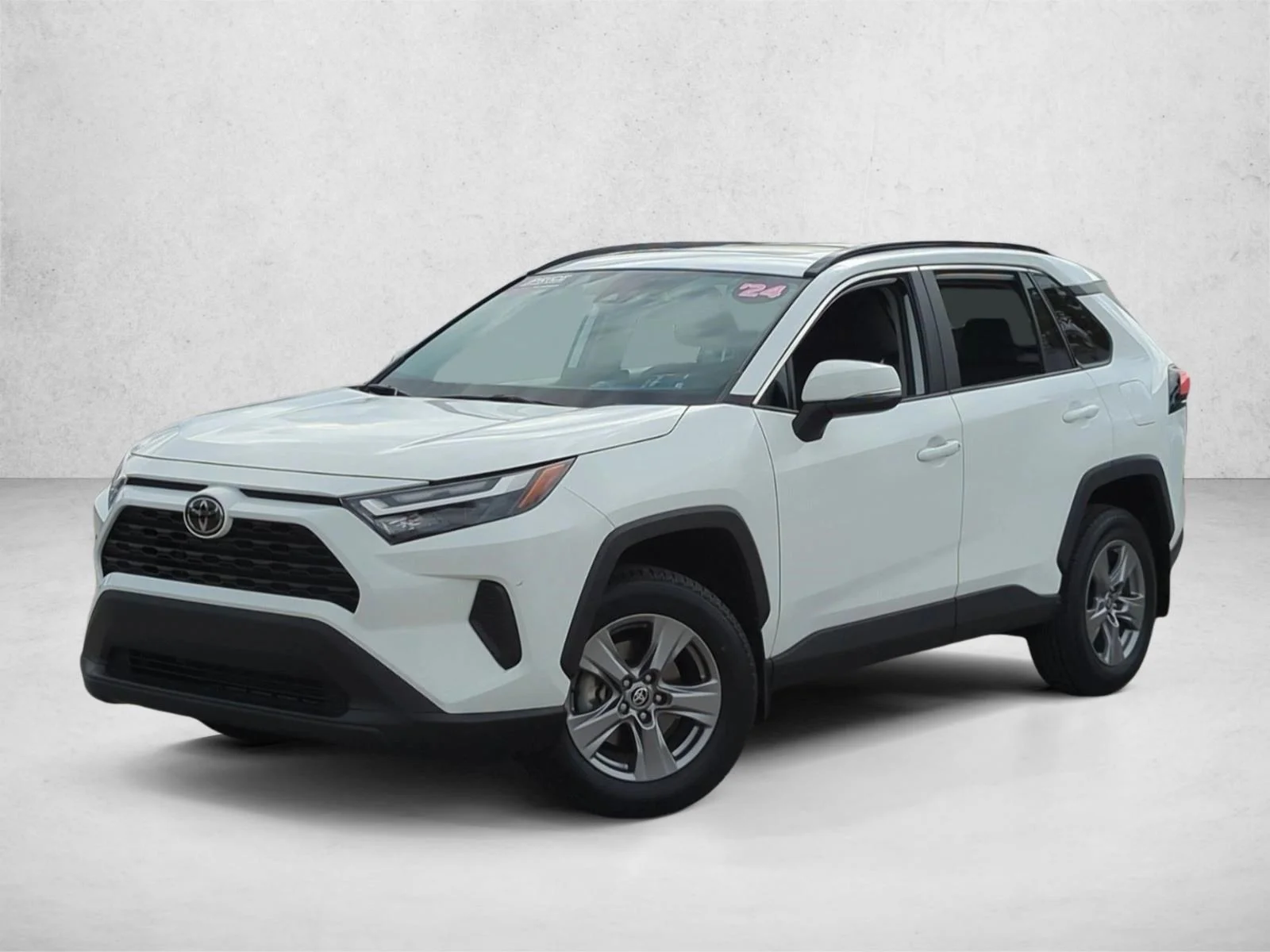 Used 2024 Ice Cap Toyota XLE image 1