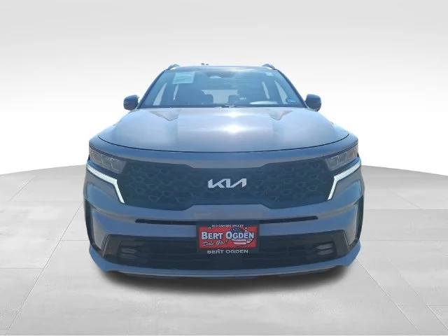 Used 2022 Gray Kia SX image 2