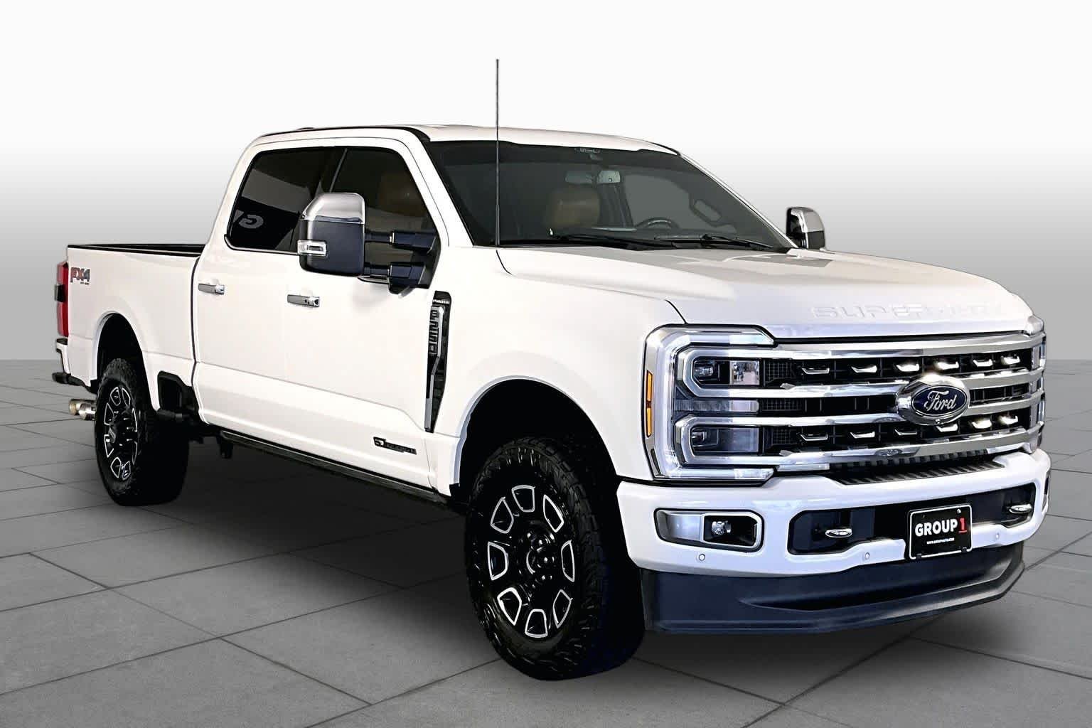 Used 2024 Star White Metallic Tri-Coat Ford Platinum image 3