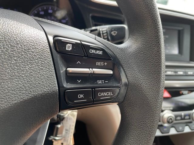 Used 2020 Phantom Black Hyundai SE image 20