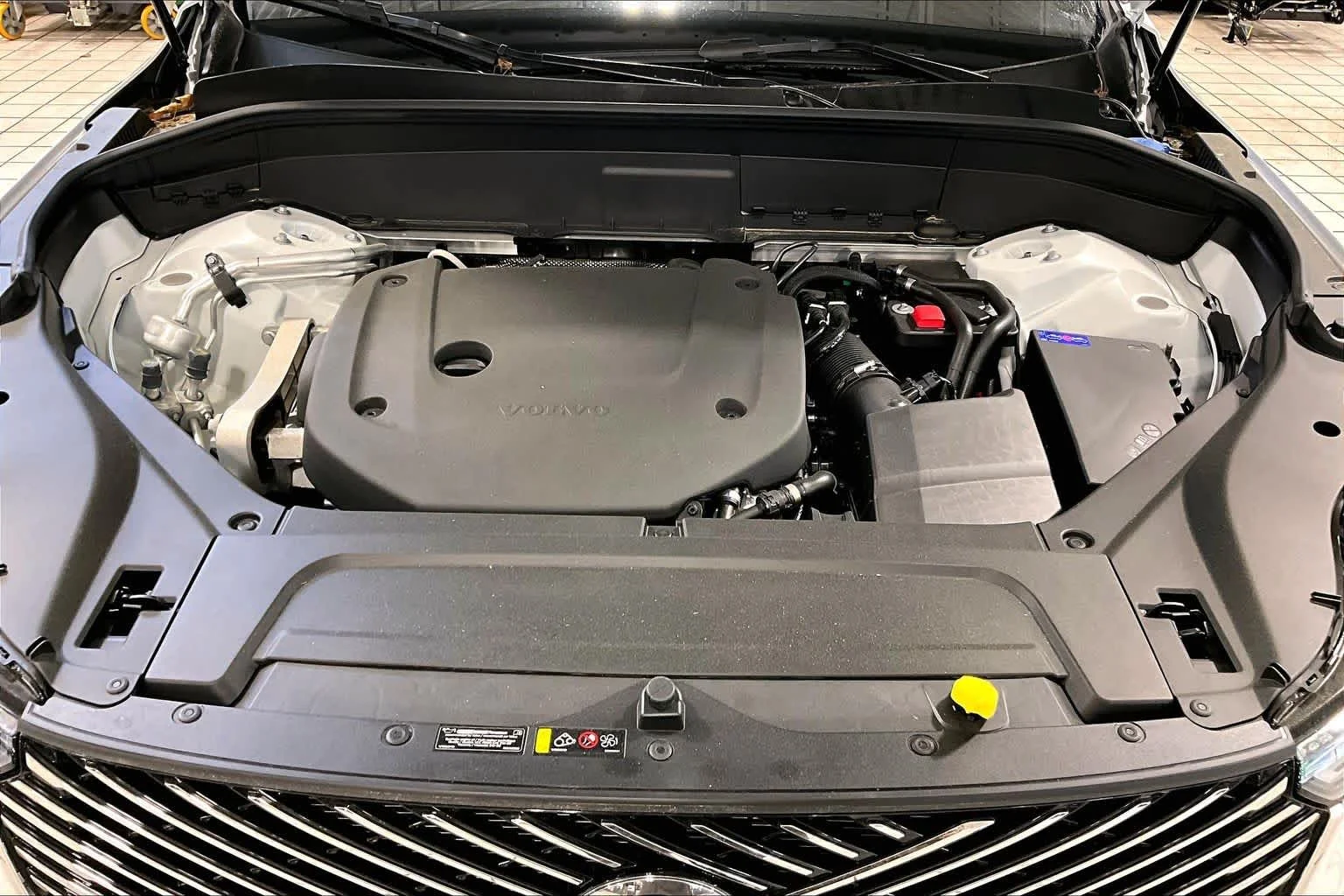 New 2026 Crystal White Volvo Ultra image 14