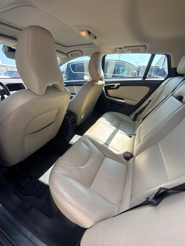 Used 2017 Gray Volvo T5 Premier image 16