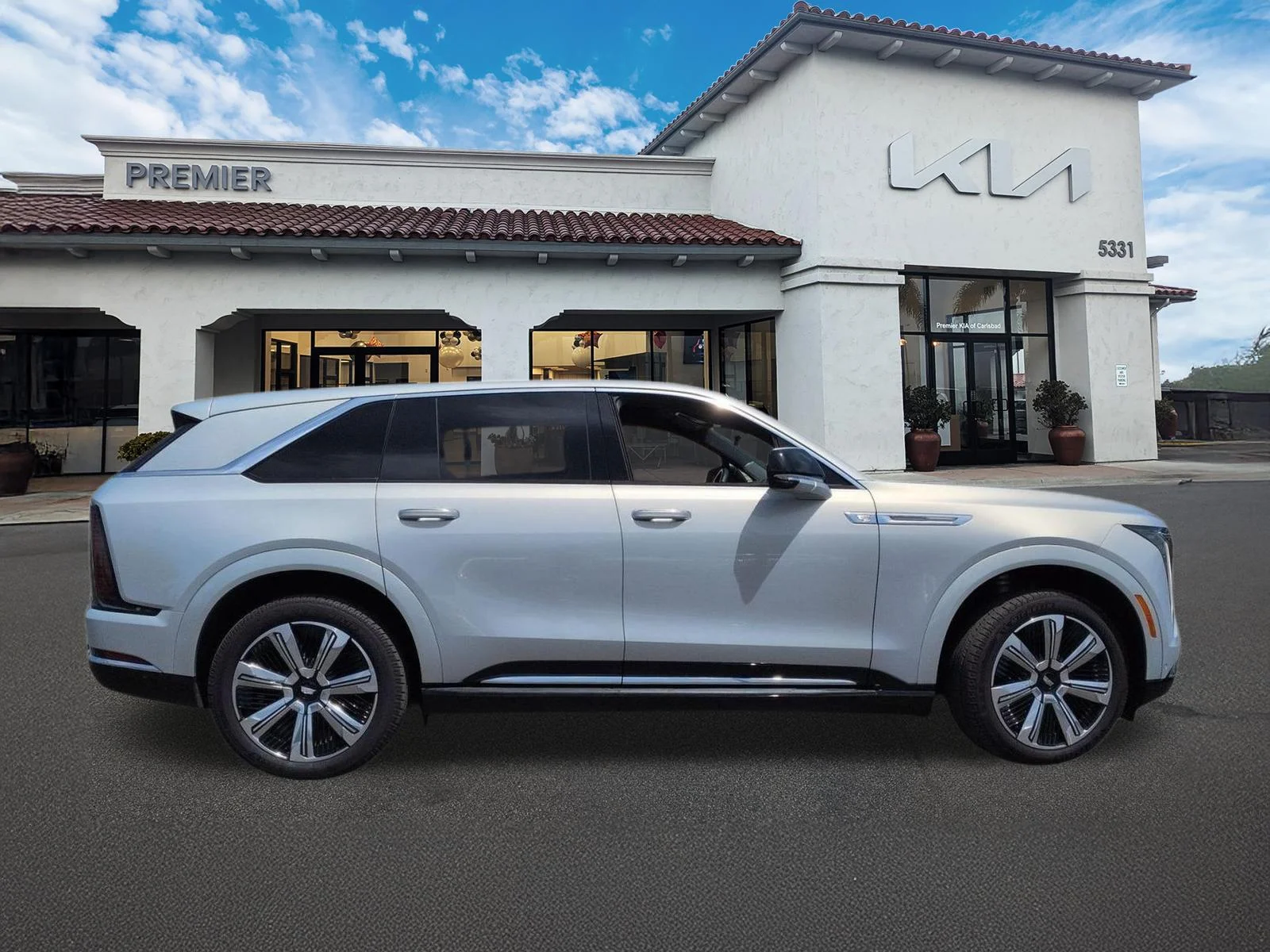 Used 2025 Silver Cadillac Luxury 2 image 9
