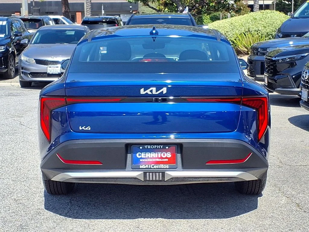 Used 2025 Blue Kia LXS image 4