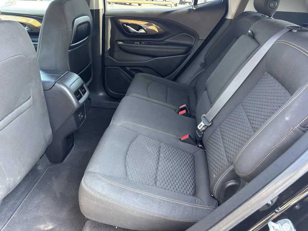 Used 2019 EBONY TWILIGHT METALLIC GMC SLE image 17
