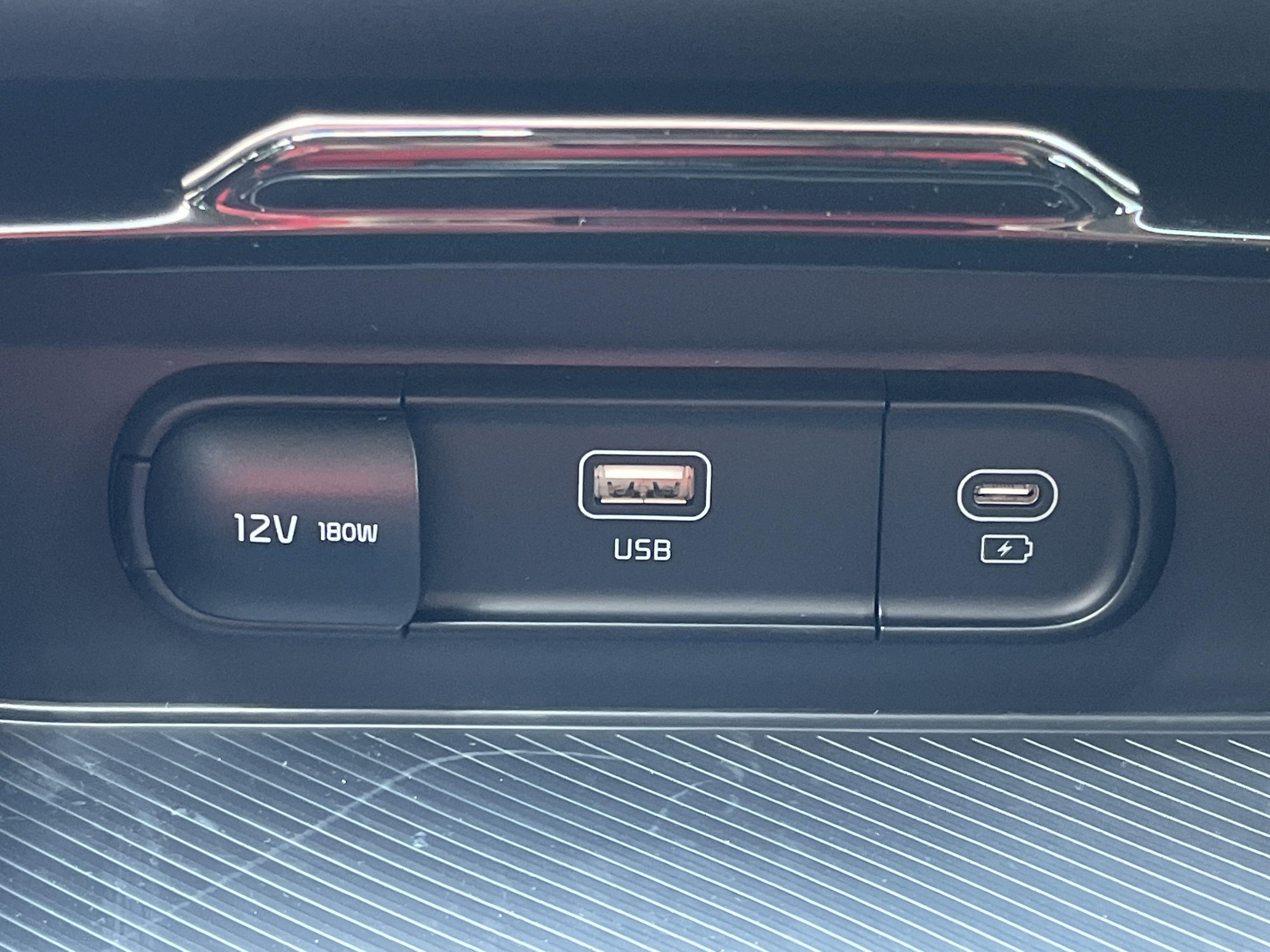 New 2025 Gravity Gray Kia LX image 8