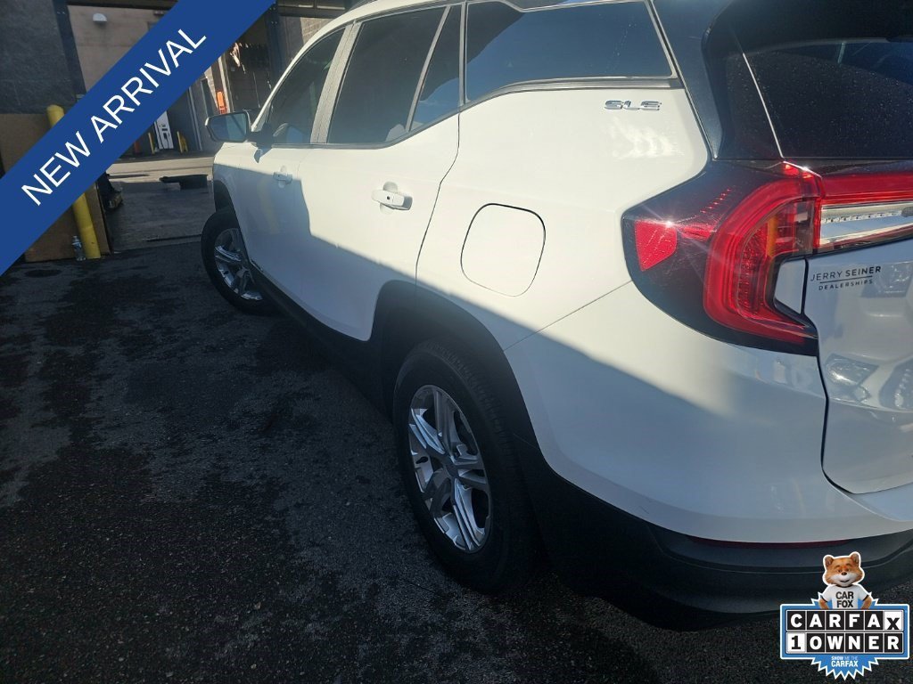 Used 2024 Summit White GMC SLE image 7