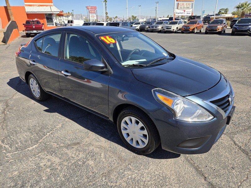 2016 Nissan Versa Sedan 1.6 SV photo 4