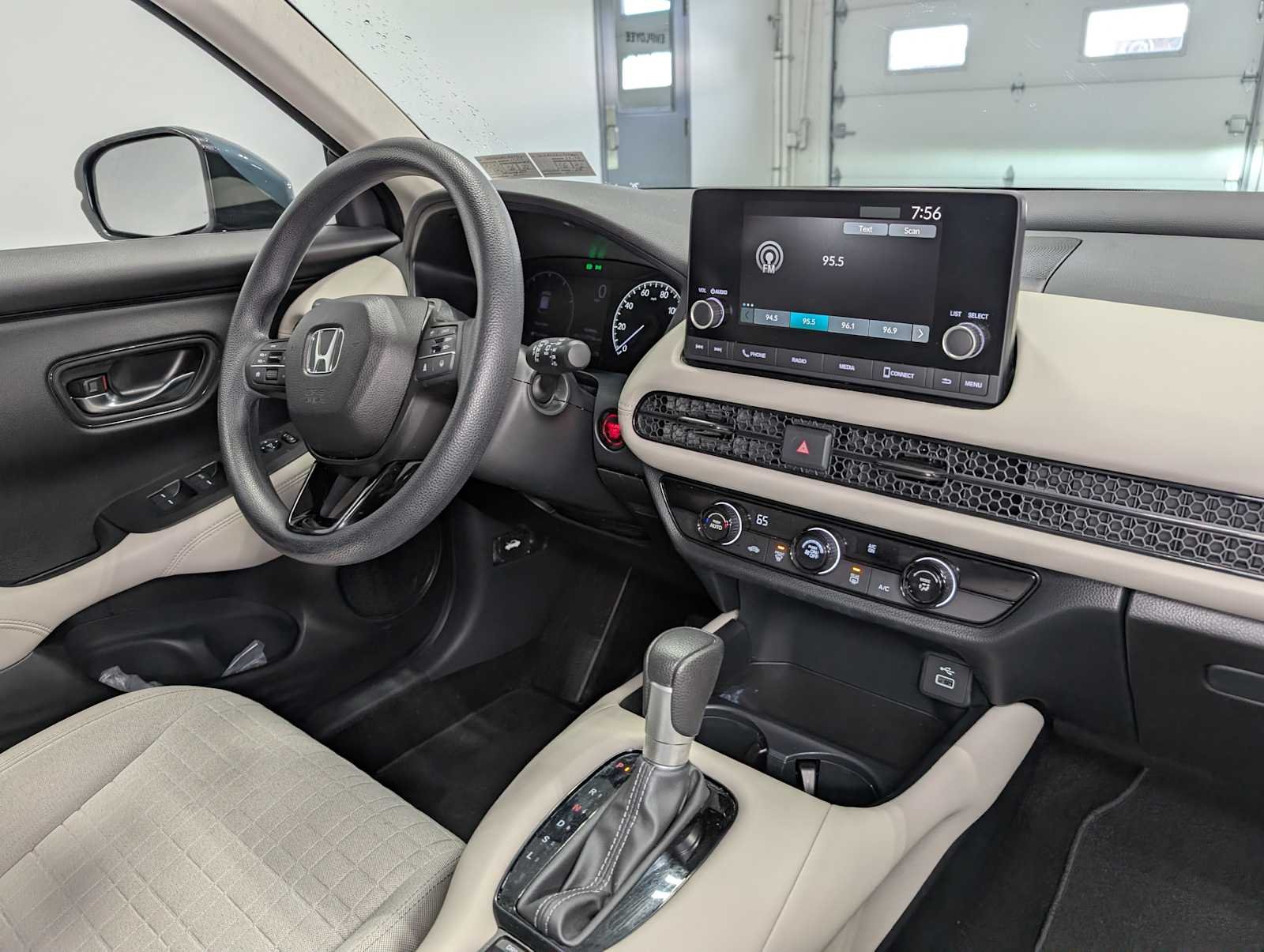 Certified Used 2023 Nordic Forest Pearl Honda LX image 40
