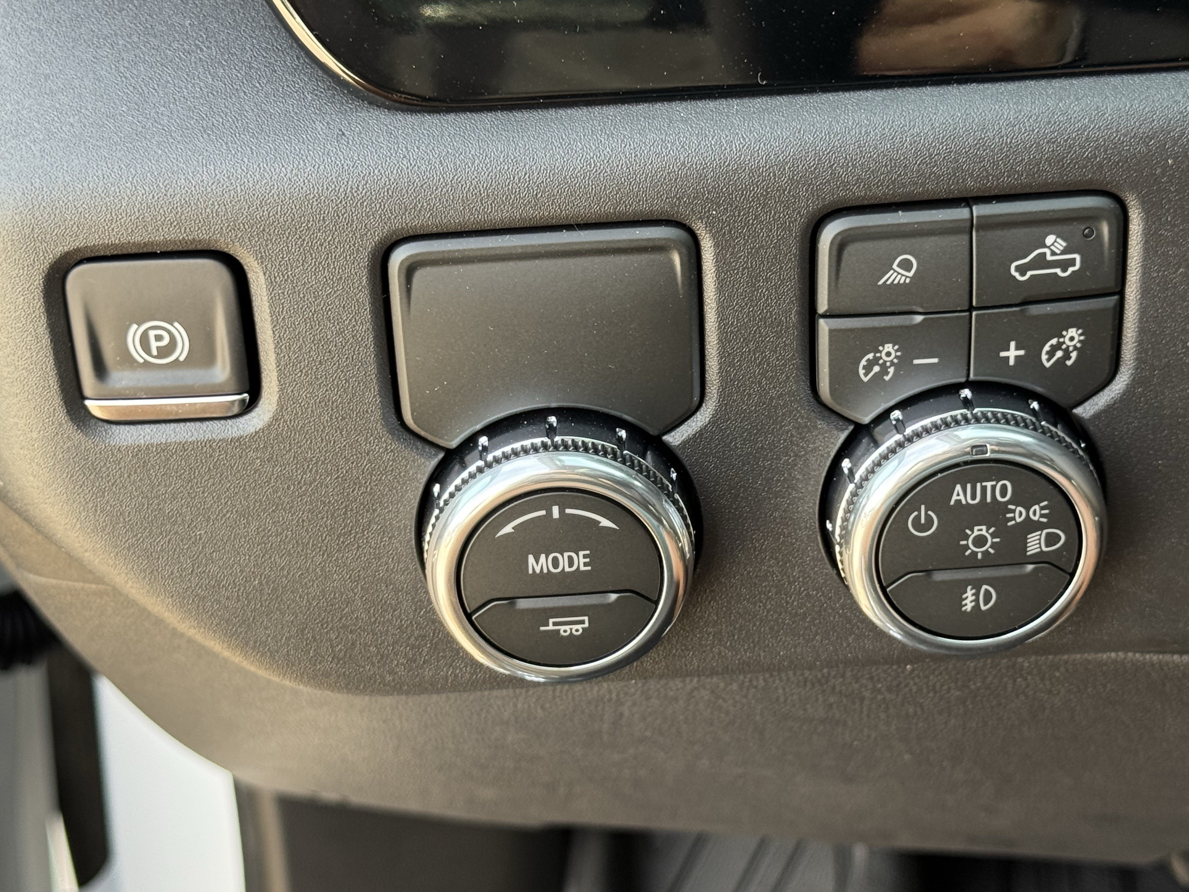 2026 GMC Sierra 1500 SLT - Photo 17