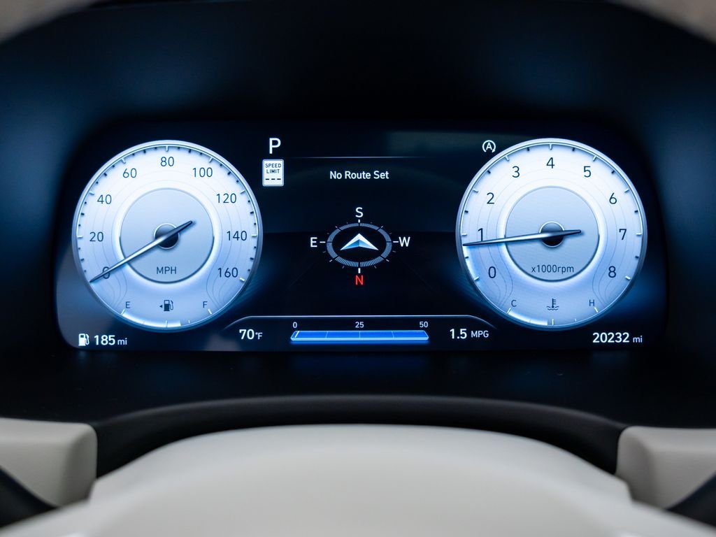 Used 2023 Graphite Hyundai Limited image 30