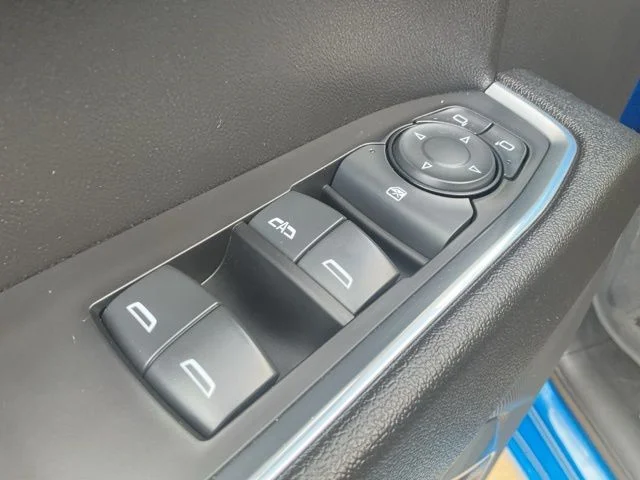 Used 2023 Blue Chevrolet LT image 5