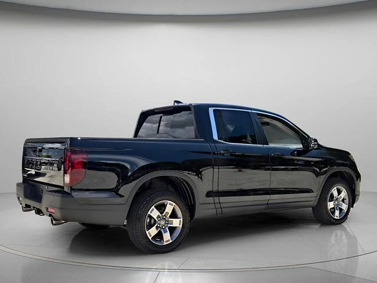 Used 2026  Honda RTL image 6
