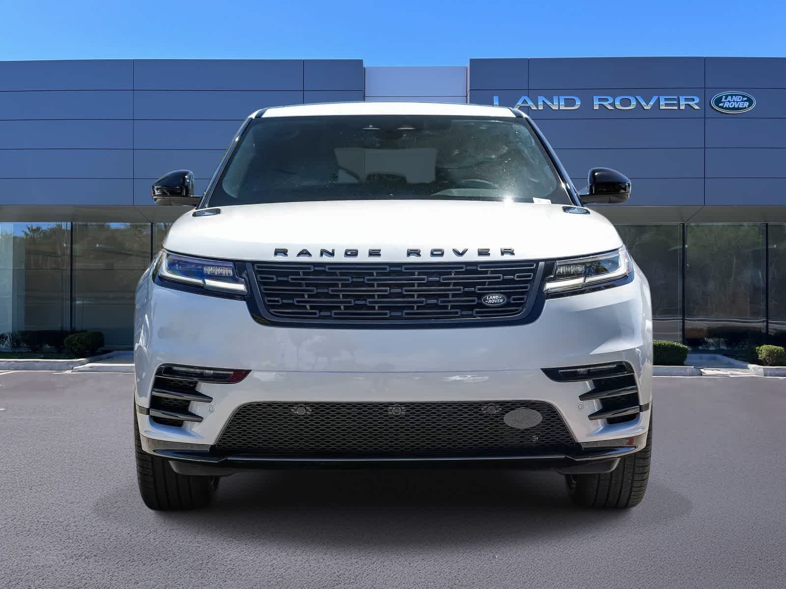 New 2026 Ostuni Pearl White Land Rover Dynamic SE image 2