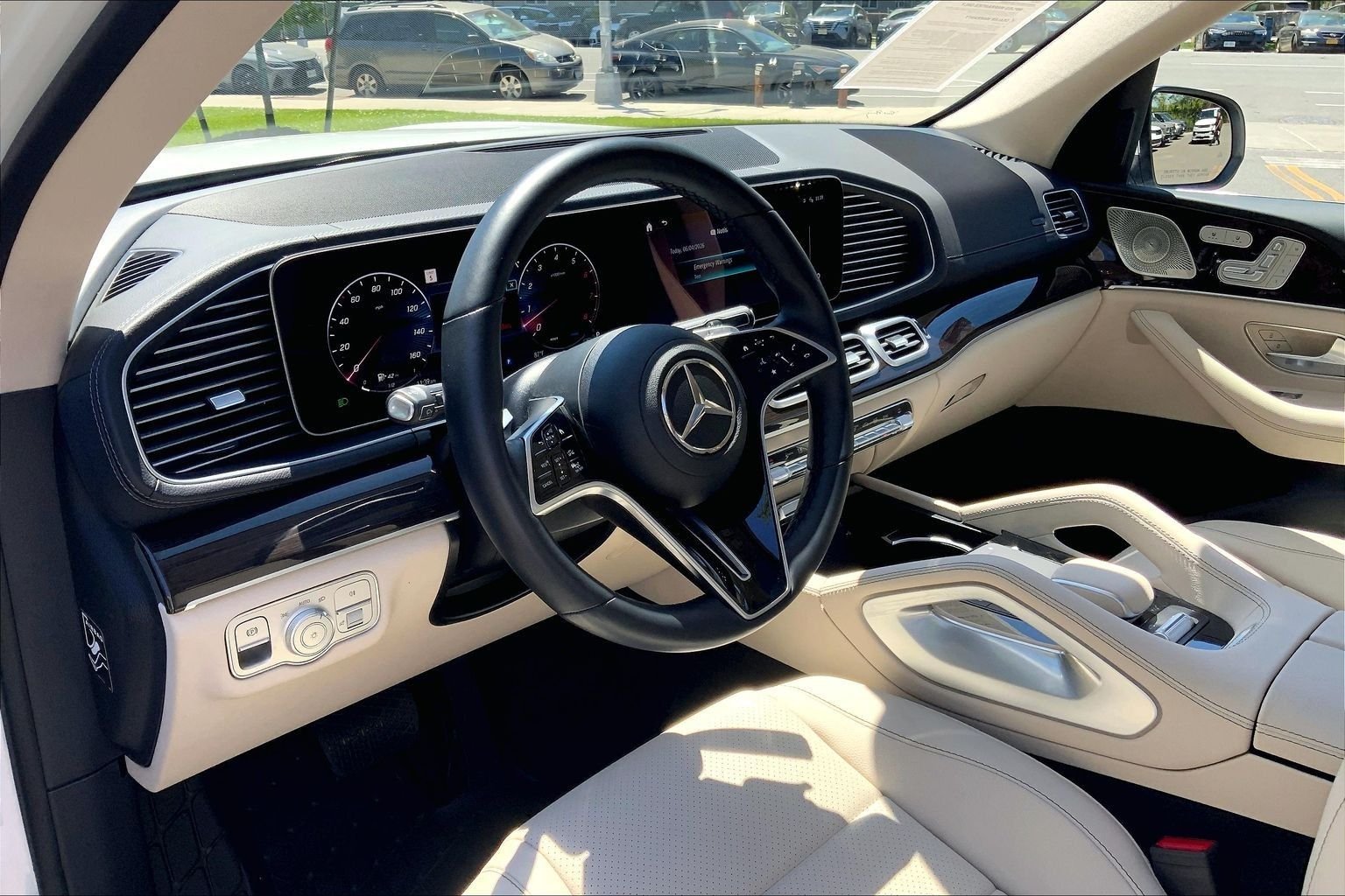 Used 2025 Polar White Mercedes-Benz GLS 450 image 17