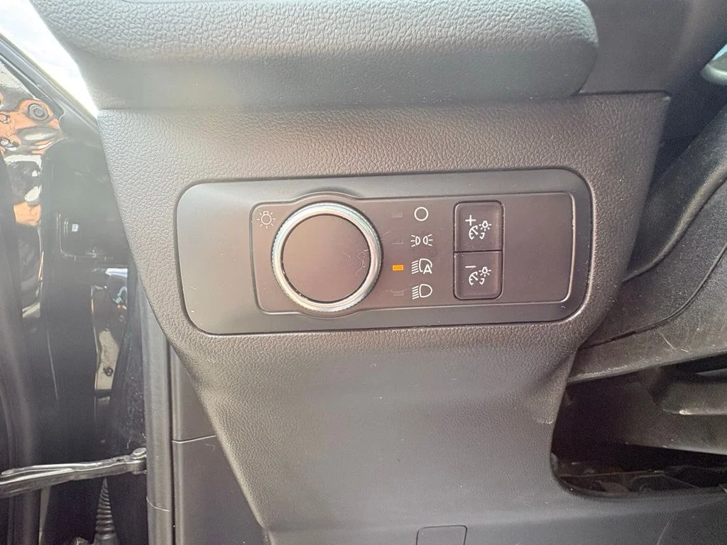 2021 Ford Escape SE - Photo 18