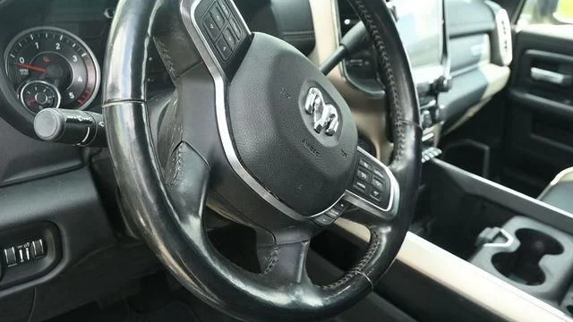 Certified Used 2019 Diamond Black Ram Laramie image 15