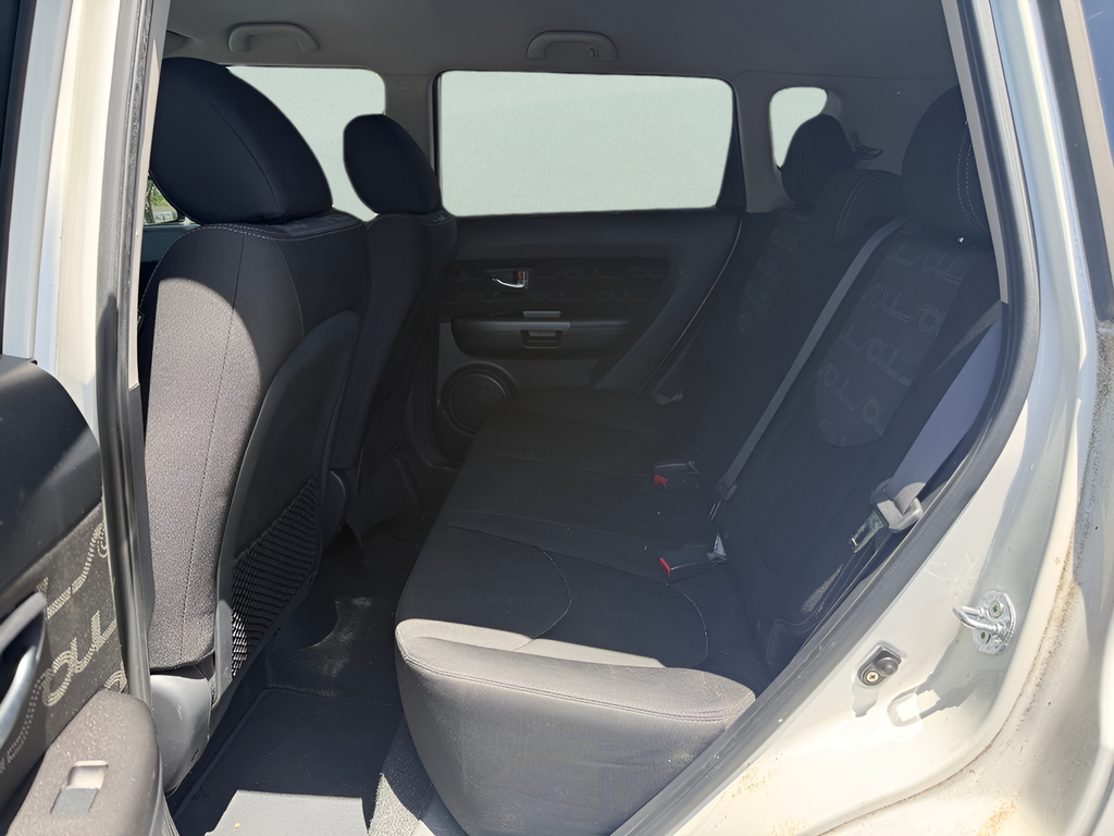 Used 2012 White Kia Plus image 8