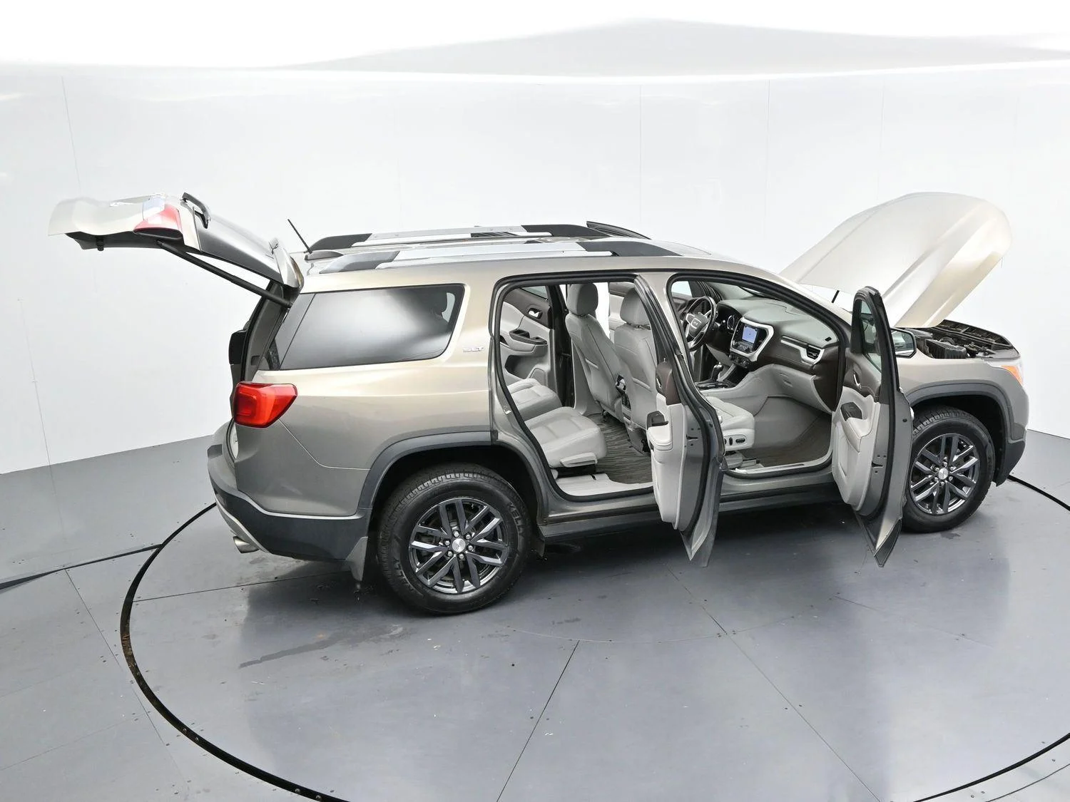 Used 2019 PEPPERDUST METALLIC GMC SLT image 49