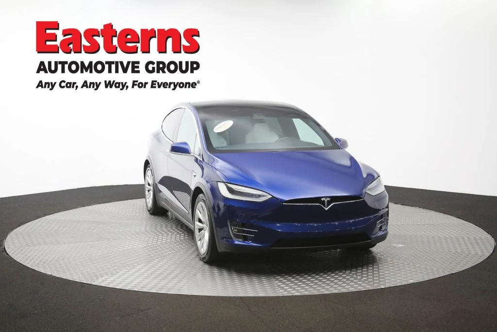 Used 2017 Blue Tesla 100D image 47