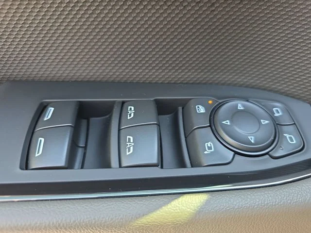 Used 2023 White Chevrolet ZR2 image 28