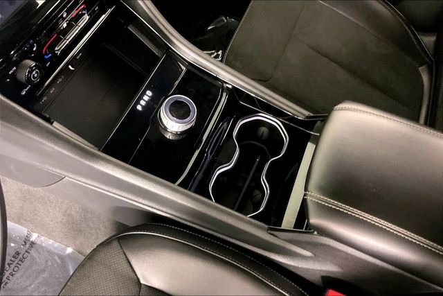 Used 2023 Black Jeep Altitude image 17