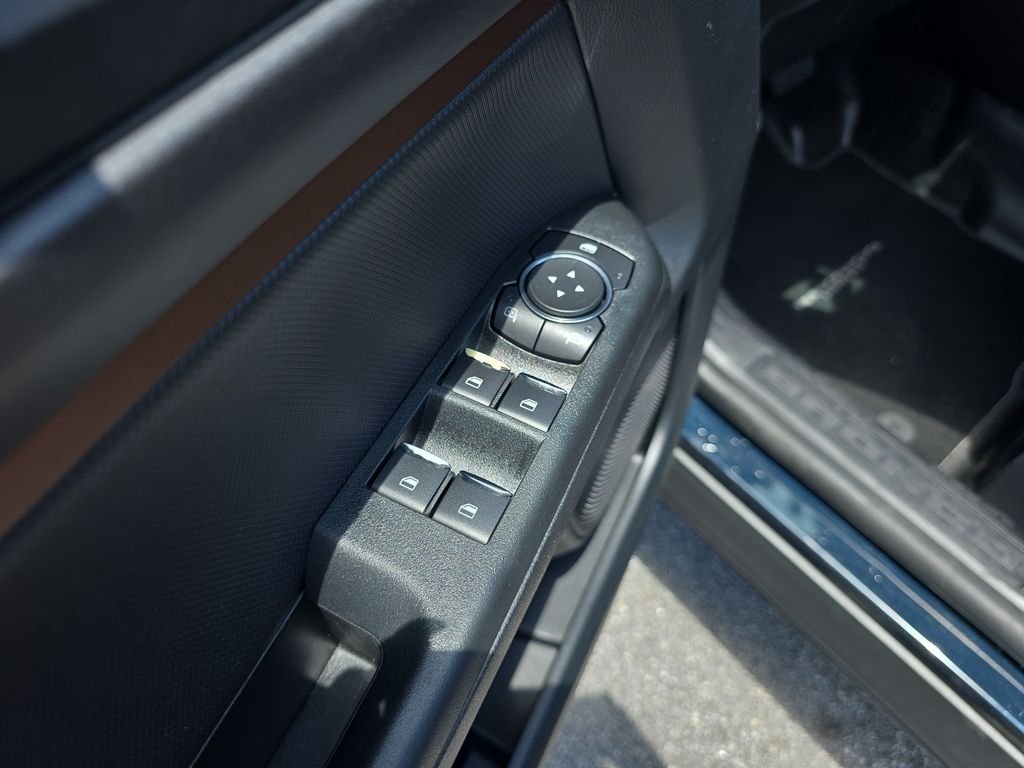Used 2021 Blue Ford Badlands image 20