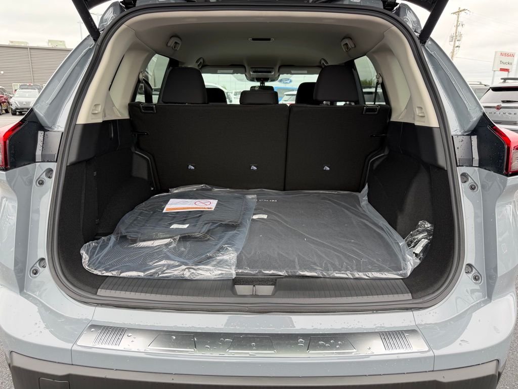 New 2026 Boulder Gray Pearl Nissan SV image 34