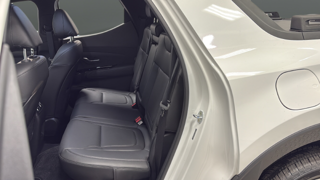 Used 2026 Atlas White Hyundai Limited image 23