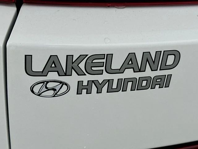 New 2026 White Hyundai SE image 23