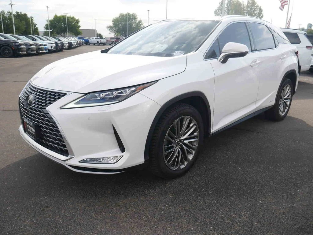 Used 2022 White Lexus 450h image 4