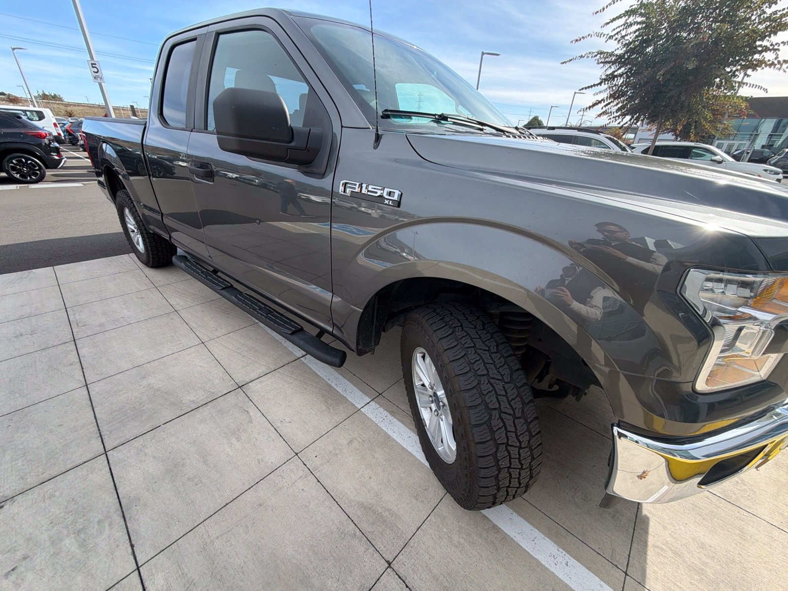 Used 2017 Gray Ford XL image 12