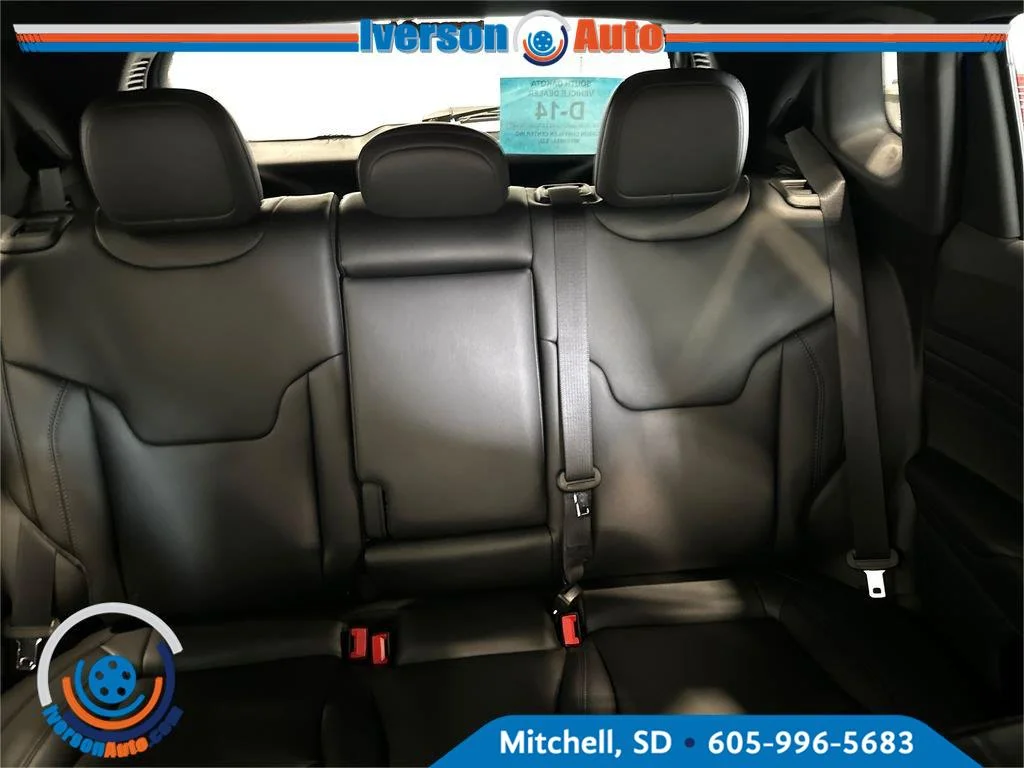 New 2026 Hydro Blue Pearlcoat Jeep Limited Altitude image 25