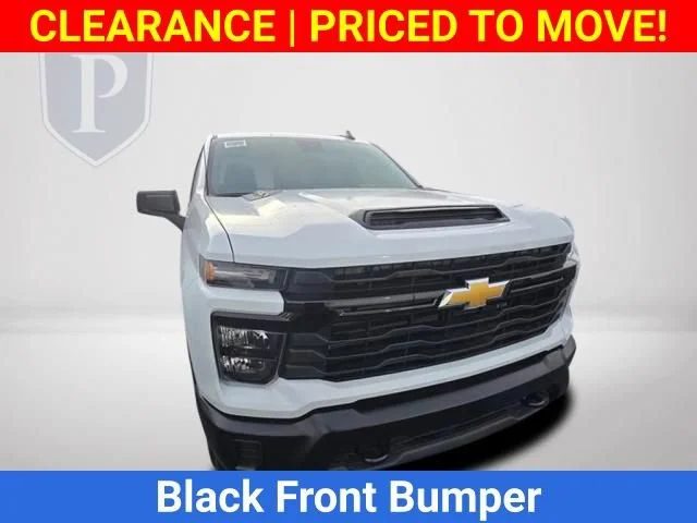 New 2026 Summit White Chevrolet WT image 14