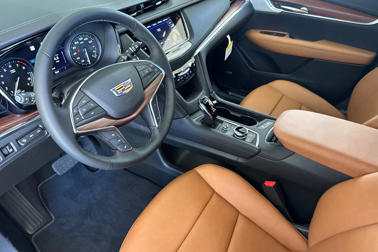 2026 Cadillac XT5 Premium Luxury - Photo 10