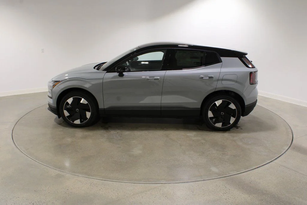 2026 Volvo EX30 Plus - Photo 2