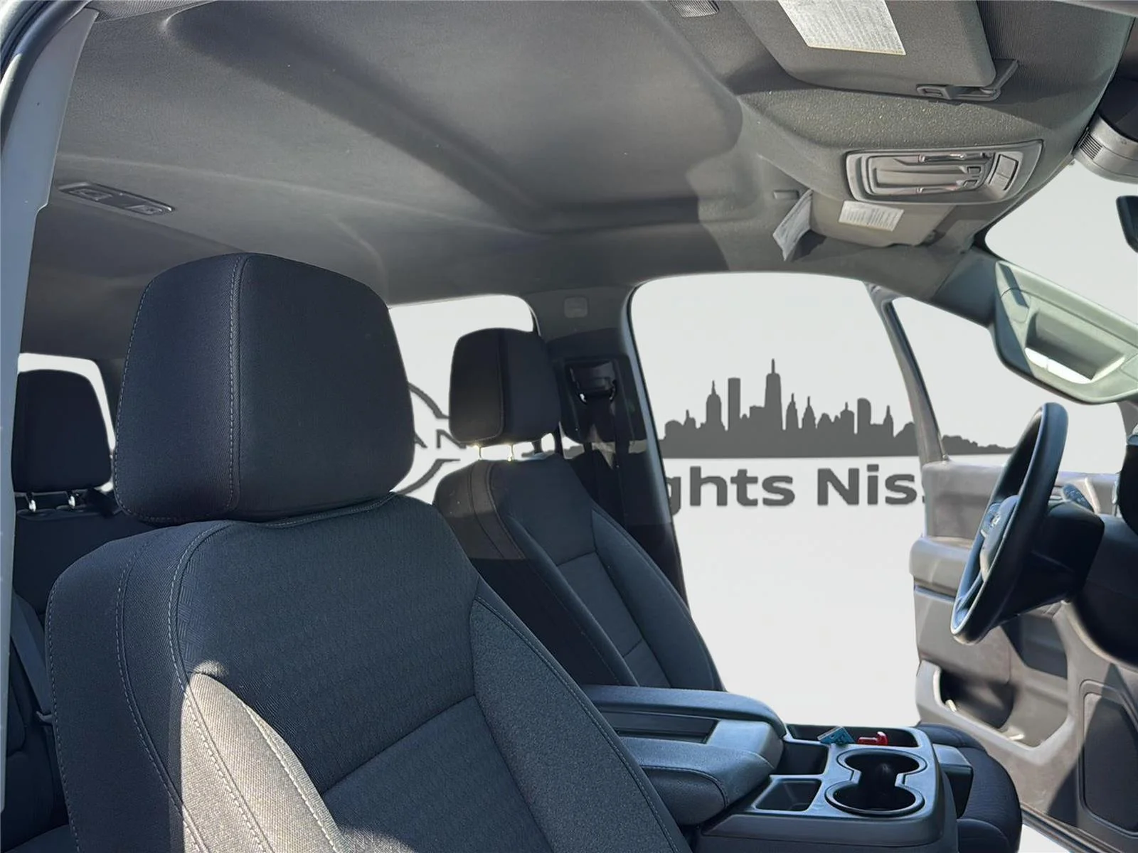 Used 2023 Glacier Blue Metallic Chevrolet Custom image 32