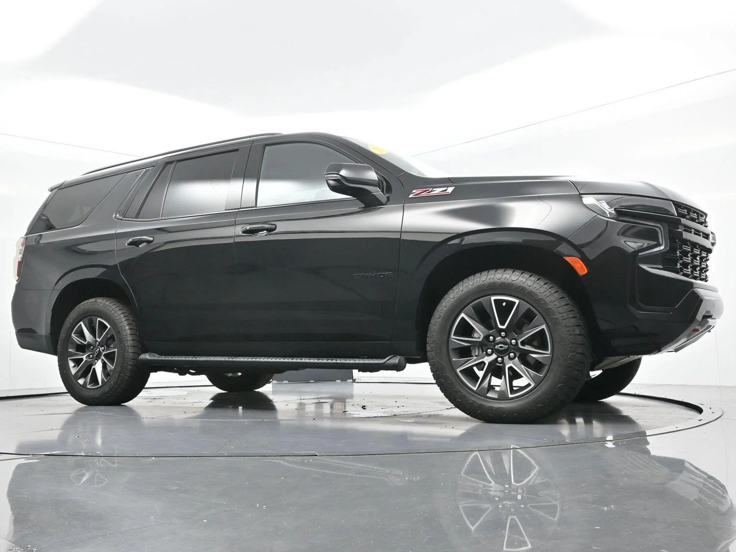 Used 2024 Black Chevrolet Z71 image 52