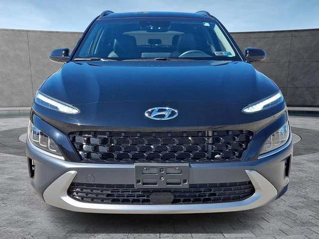 Used 2023 Black Hyundai Limited image 3