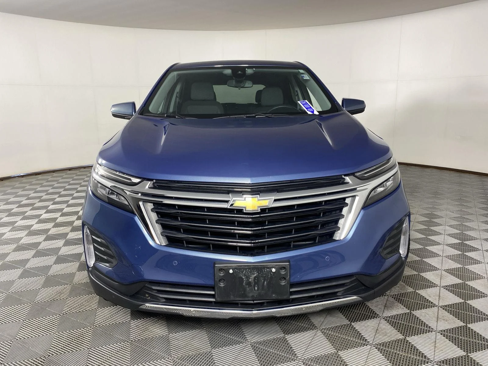 Used 2024 Lakeshore Blue Metallic Chevrolet LT image 2