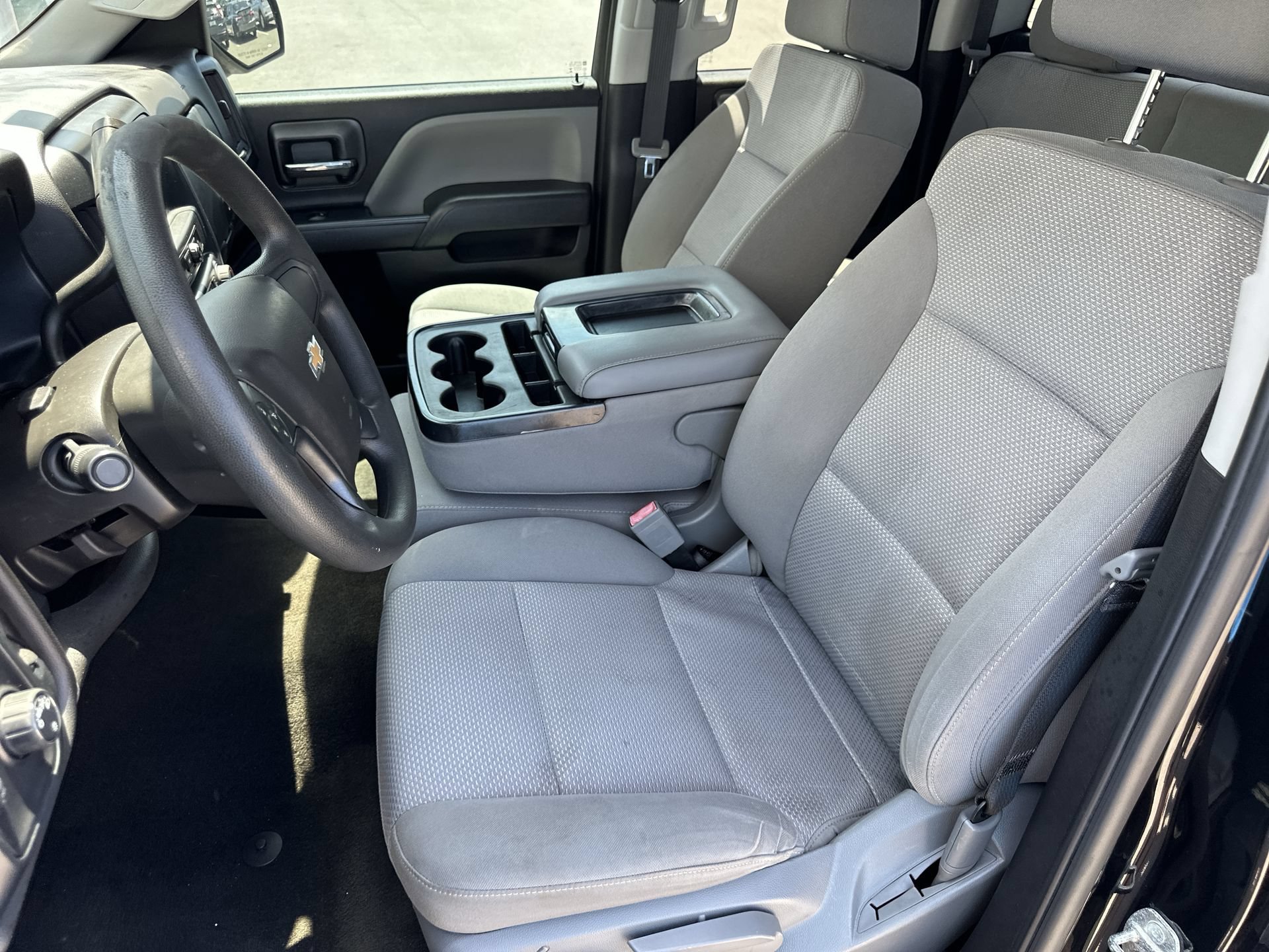 Used 2018 Black Chevrolet Custom image 20