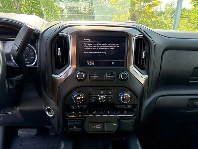 Used 2020 Black Chevrolet High Country image 21