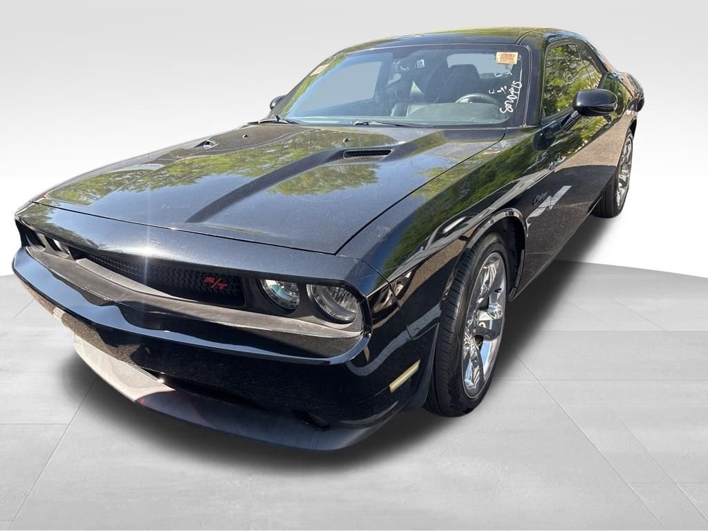 Used 2014 Black Dodge R/T image 2