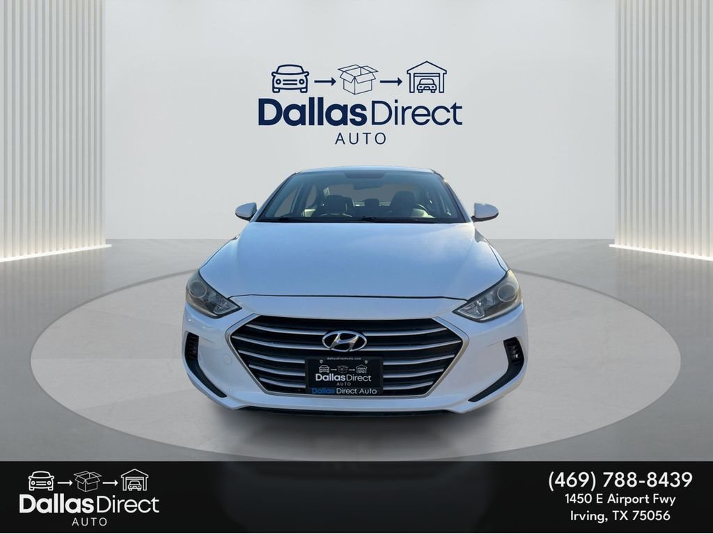 Used 2017 Quartz White Pearl Hyundai SE image 3