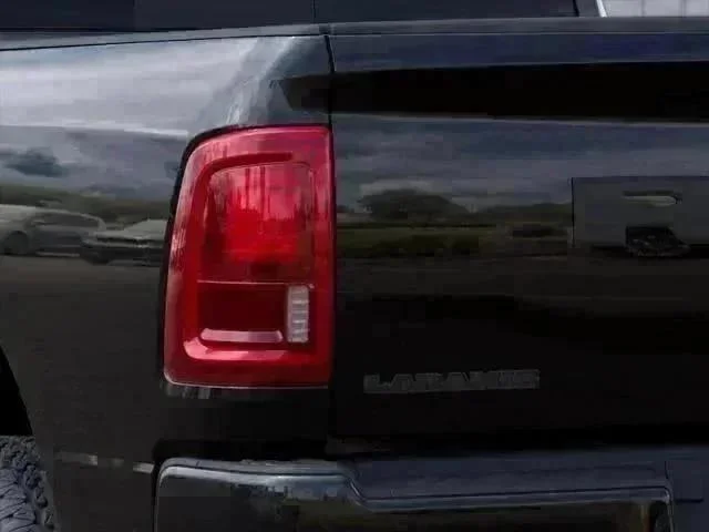 New 2027 Diamond Black Crystal Pearl-Coat Exterior Paint RAM Laramie image 17