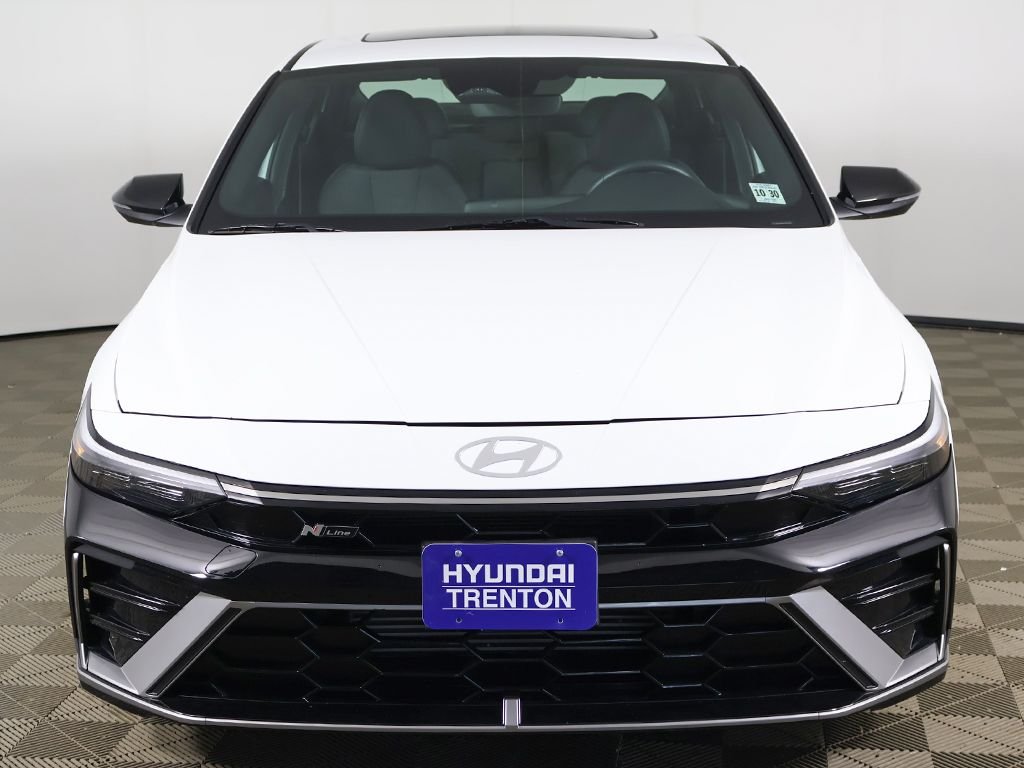 2025 Hyundai Elantra N Line - Photo 13
