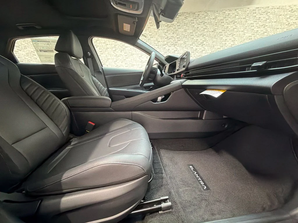 New 2026 Amazon Gray Hyundai SEL Sport image 11
