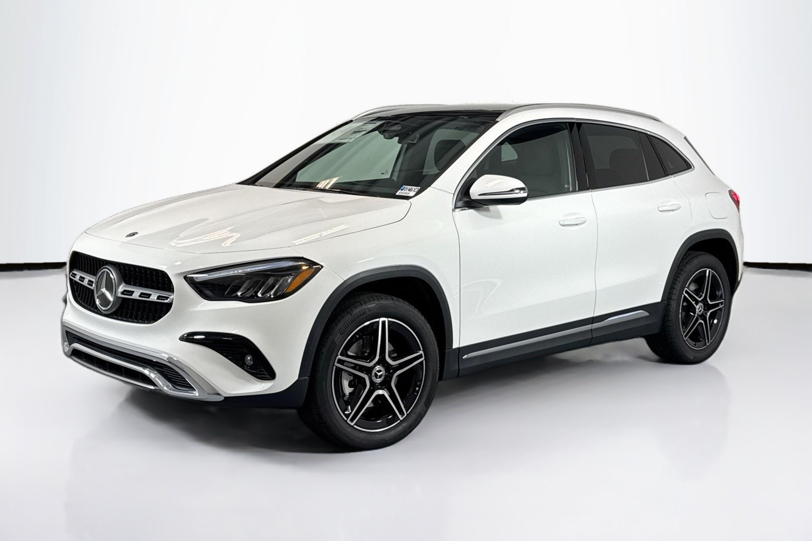 Certified Used 2026 Polar White Mercedes-Benz GLA 250 image 1