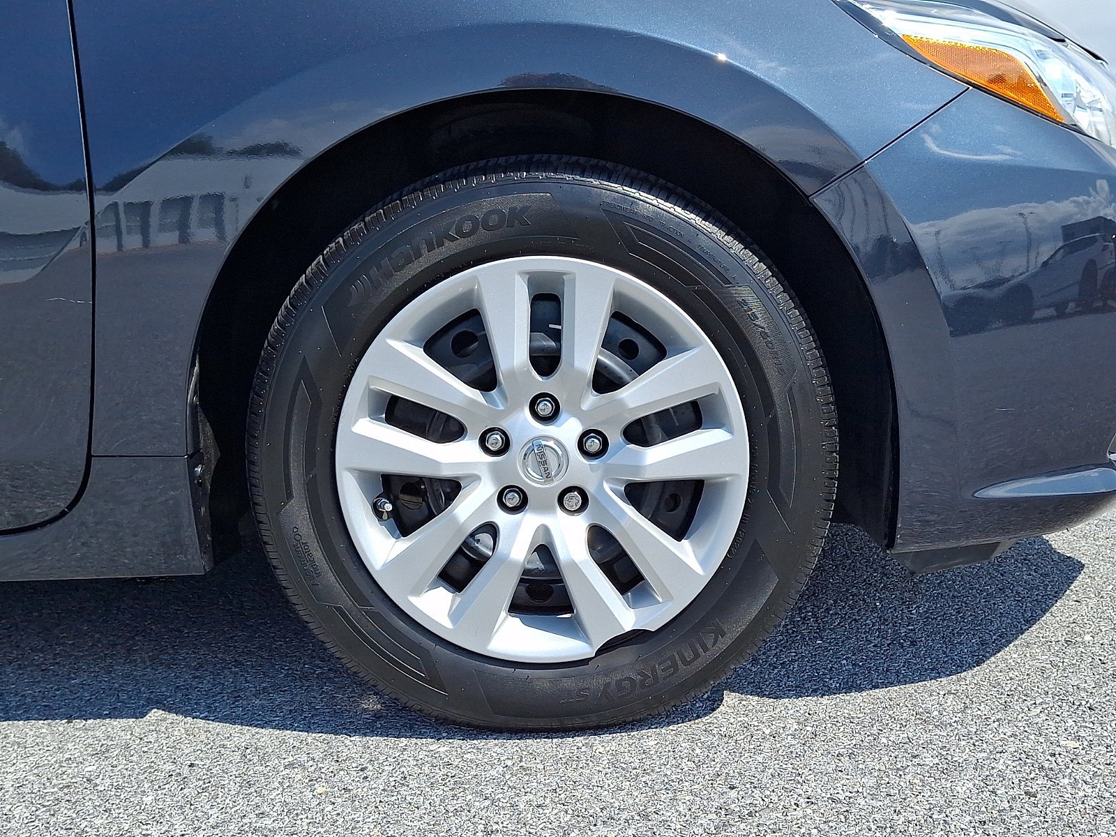 Used 2017 Storm Blue Nissan 2.5 S image 9