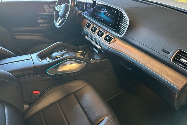 Used 2022  Mercedes-Benz GLS 450 image 15